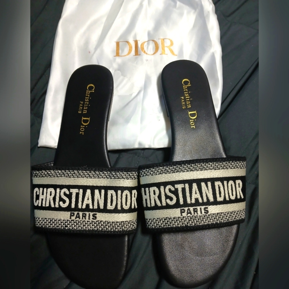 Christian Dior Dway Slides
